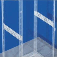 Рейки боковые, широкая, для шкафов CQE глубиной 400мм, 1 упаковка - 4шт. Рейки боковые, широкая, для шкафов CQE глубиной 400мм, 1 упаковка - 4шт.