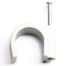 Скоба пластиковая с гвоздем, д.7 - 8мм