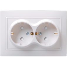 РСш12-3-КБ Розетка 2местн. c з/к с защ.штор. 16А КВАРТА (белый) РСш12-3-КБ Розетка 2местн. c з/к с защ.штор. 16А КВАРТА (белый)